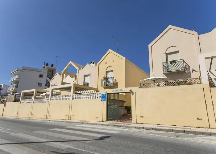 度假居 Parador Antali - 15 *