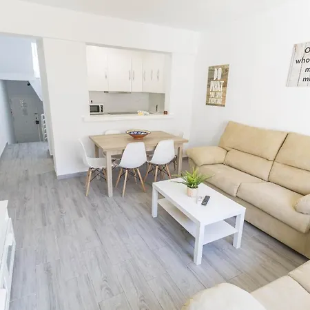 Parador Antali - 15 Feriehus Nerja